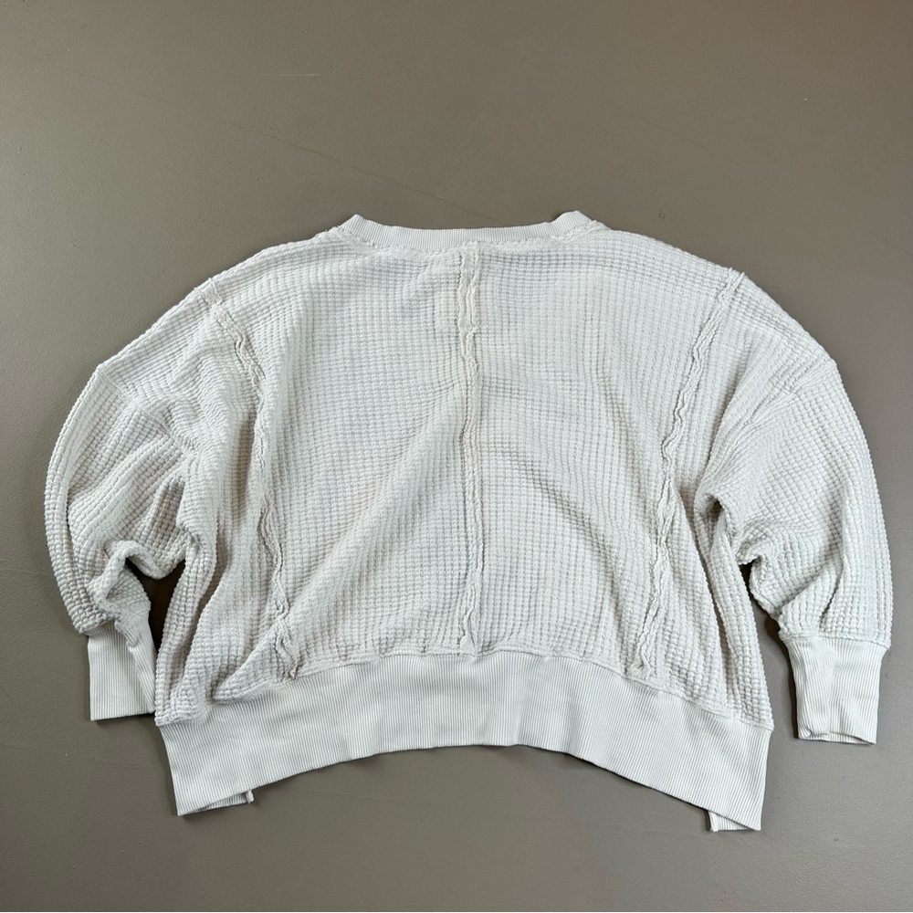 American Eagle Soft & Sexy Waffle Knit Sweatshirt XS Cream V Neck Lived In - Picture 4 of 5